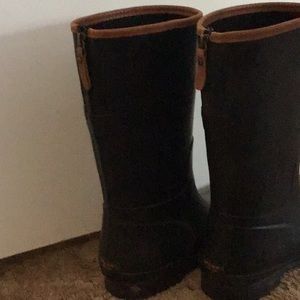 Sperry rain boots